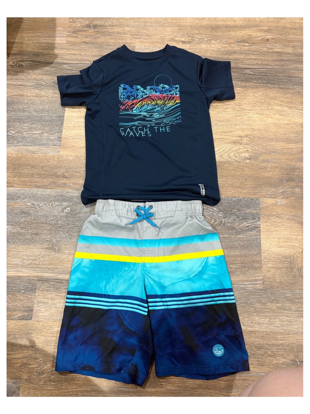 ZeroXposur Navy Rash Guard with Turquoise & Yellow Accent Boardshorts